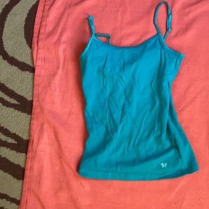blue tank top